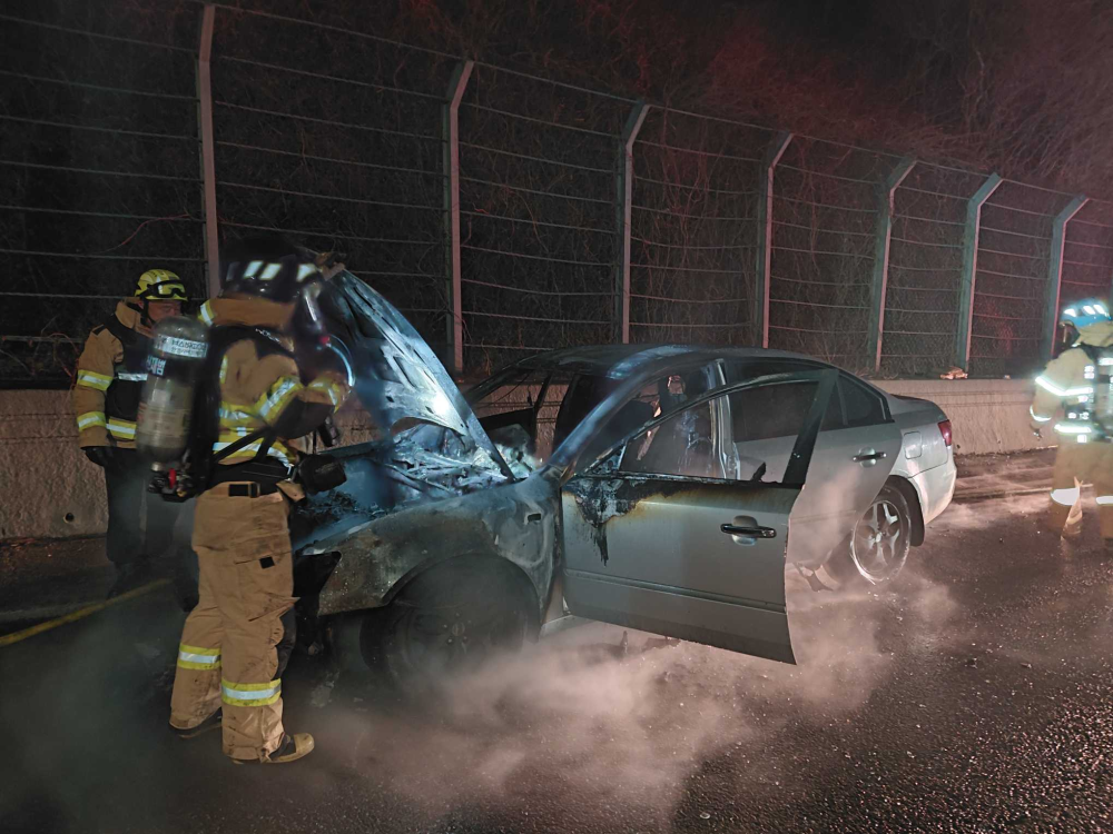 2115 횡성 영동고속도로 차량 화재.jpg