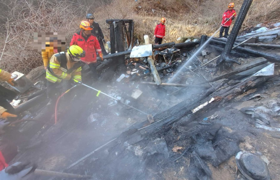 0702 양구 농막 화재 1.jpg