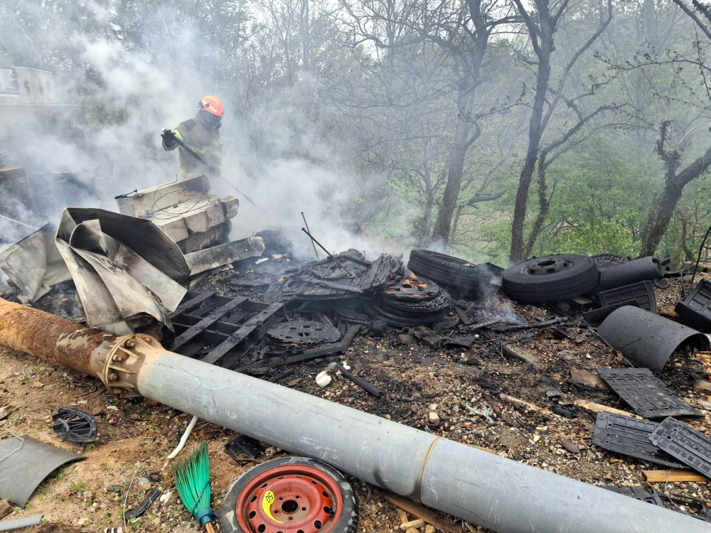 0823 속초 폐자재 화재.jpg