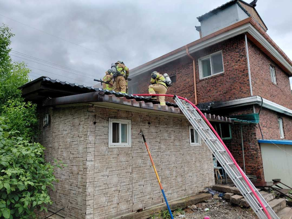 1122 양구 방산면 송현리 건물화재.jpg