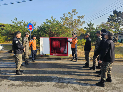 동해소방서, 해군 제1함대 항만방어대대 화생방지원대 비상소화장치함 교육 및 방수훈련 실시
